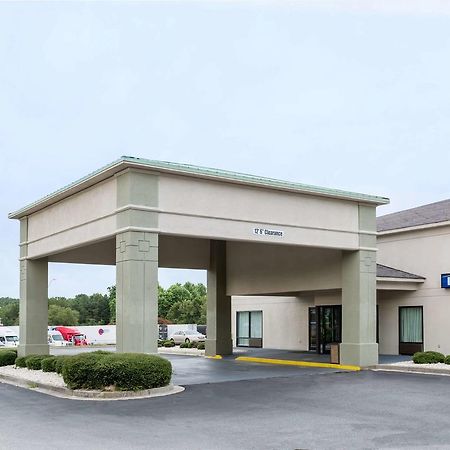 Days Inn By Wyndham Lugoff Екстериор снимка
