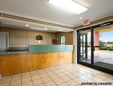 Days Inn By Wyndham Lugoff Екстериор снимка